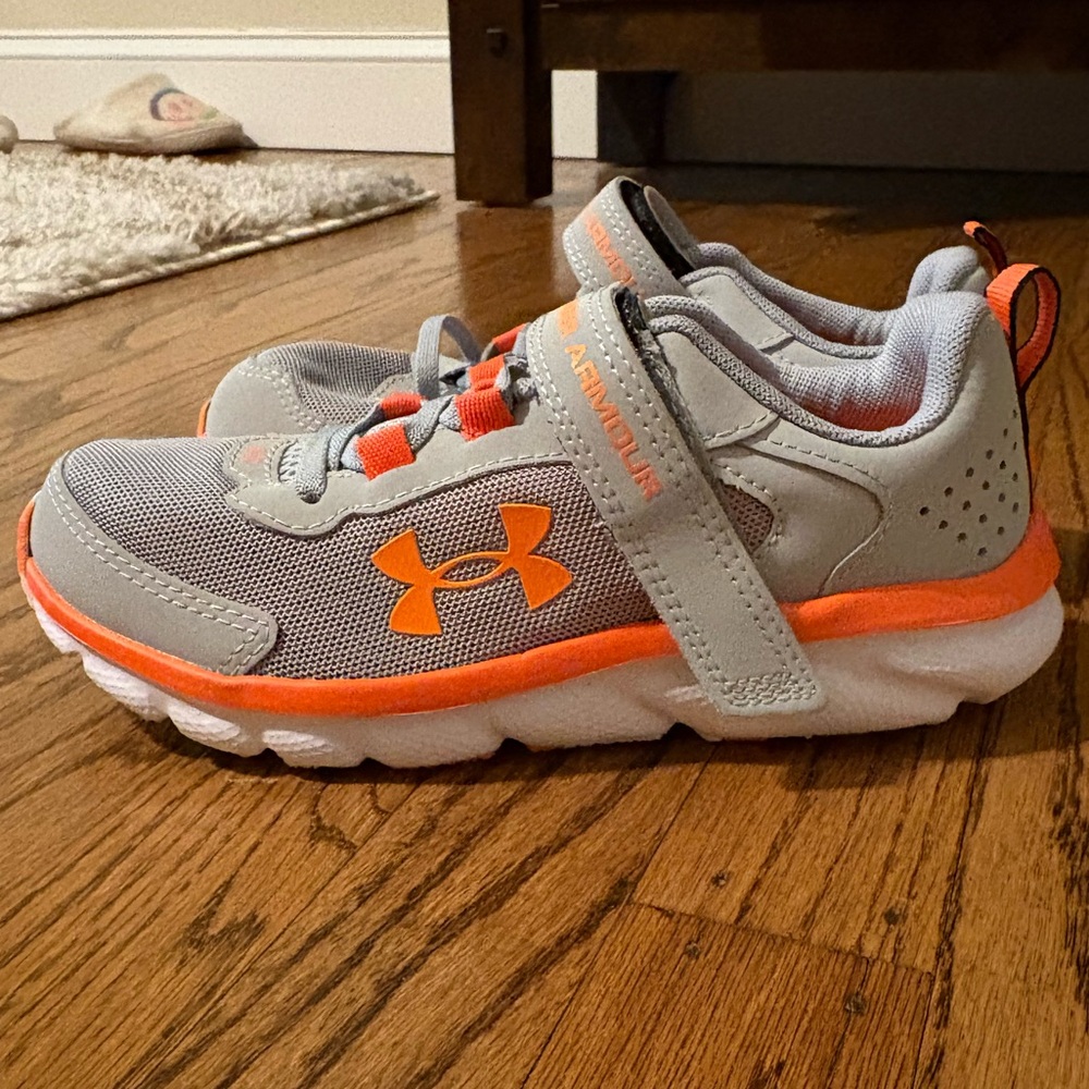Under Armour Assert 9 Boys Sneakers